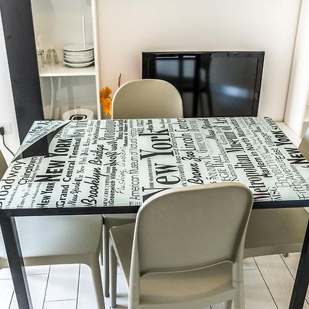 Appartamento Luigi Climatizzato Con Veranda Viddalba Exterior foto