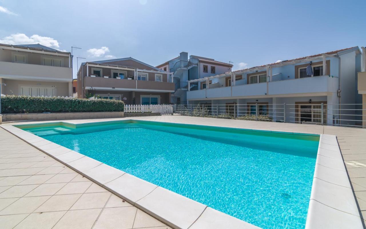 Appartamento Luigi Climatizzato Con Veranda Viddalba Exterior foto