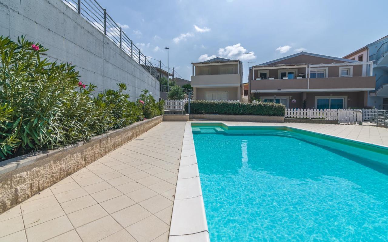 Appartamento Luigi Climatizzato Con Veranda Viddalba Exterior foto
